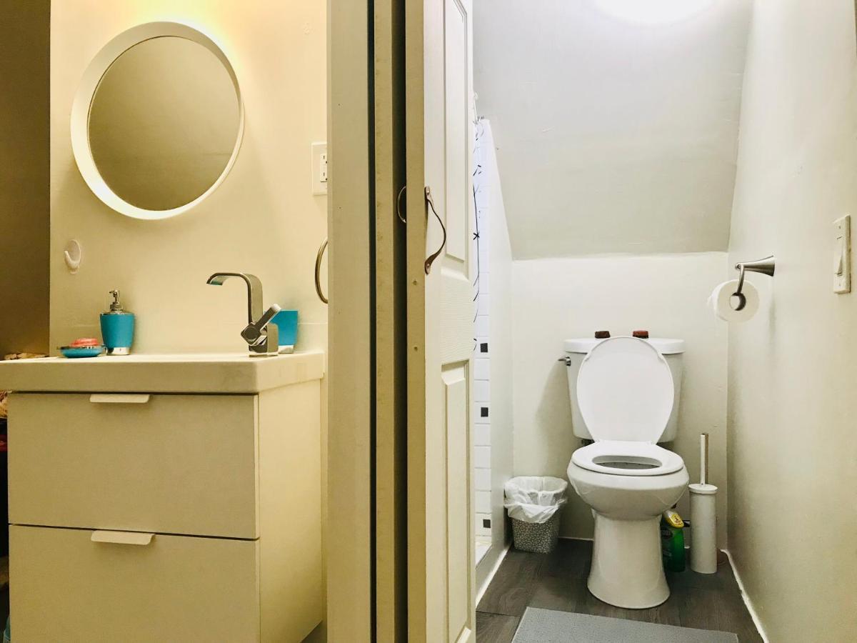 Cheerful Residence Ниагара-Фолс Экстерьер фото