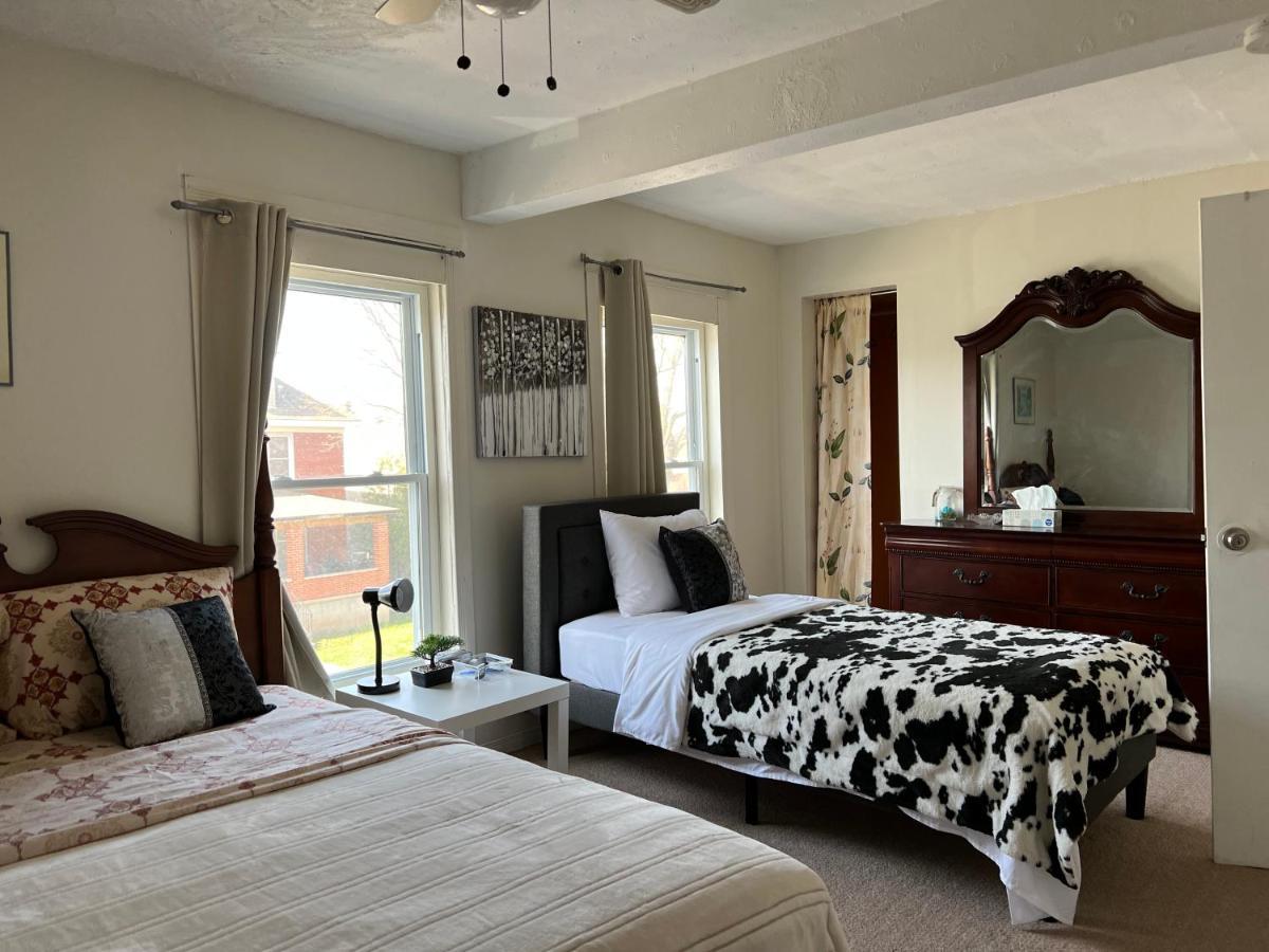 Cheerful Residence Ниагара-Фолс Экстерьер фото